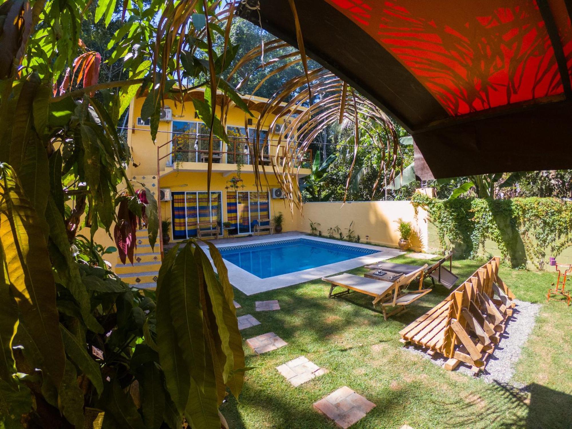 Habitacion Privada Con Pisicina Y Cocina Compartida ซายูลิตา ภายนอก รูปภาพ